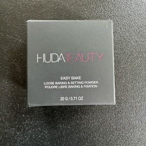 Huda Beauty Easy Bake